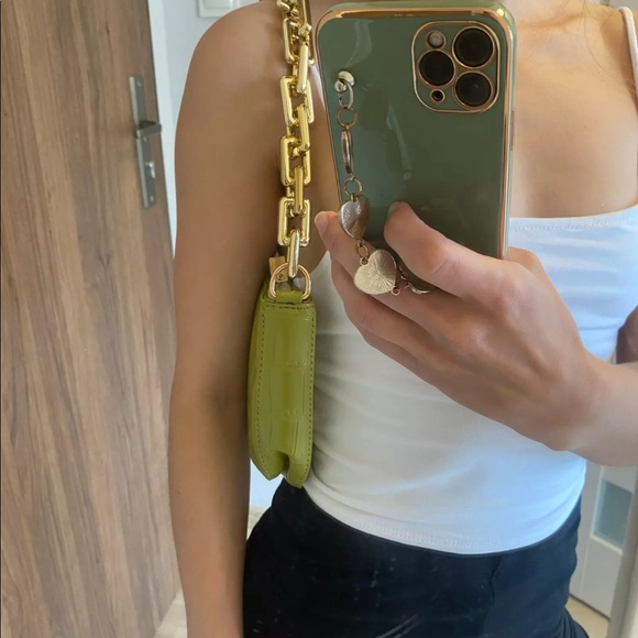 NWT green shoulder bag with gold straps - Picture 8 of 10